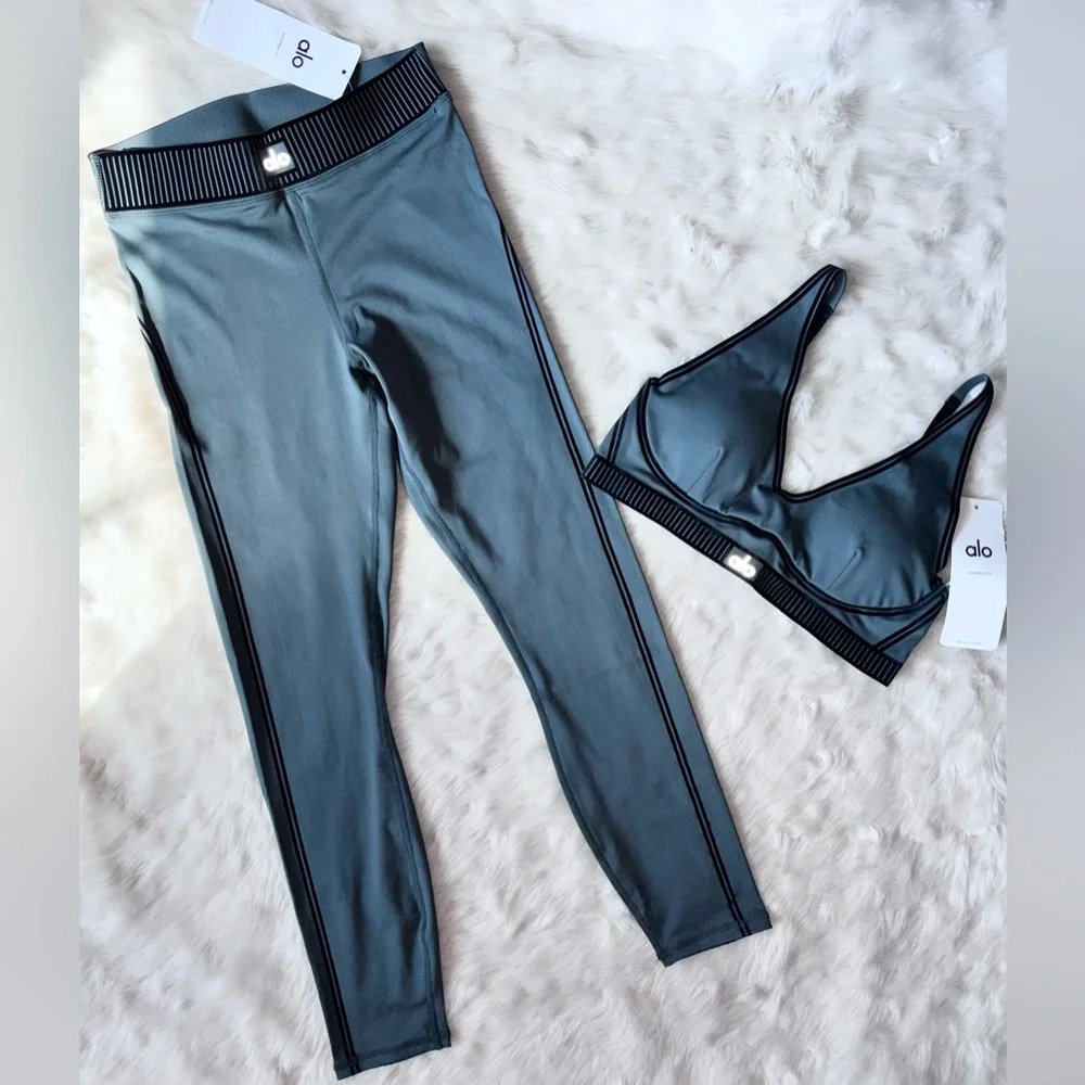 ALO Yoga Black Seamless Sports Bra & High-Waist Leggings Set - size SM